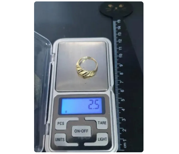 Vintage 9ct GOLD Celtic Weave RING - Hallmarked - Size P (7.5) - 2.5g