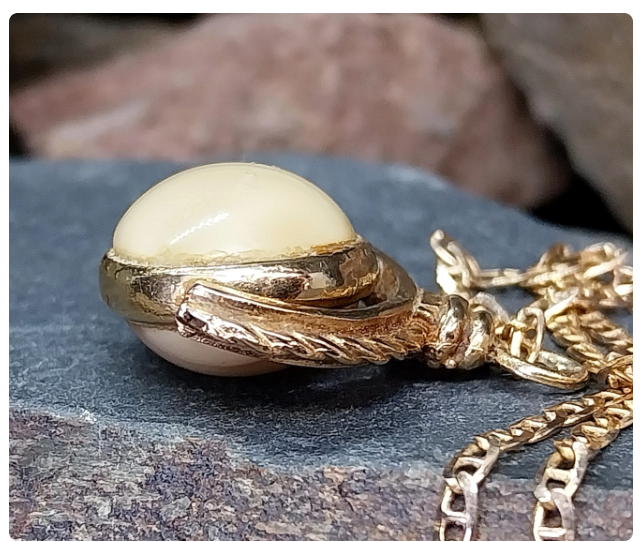 9ct GOLD Cat Eye opal Spinner Pendant on Anchor Link chain - 18" - 10.2g