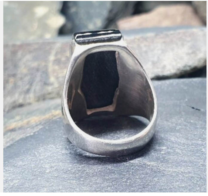 Huge SILVER ONYX Signet Ring - Jet Black Stone - Size uk O ( us 7) - 15.7g