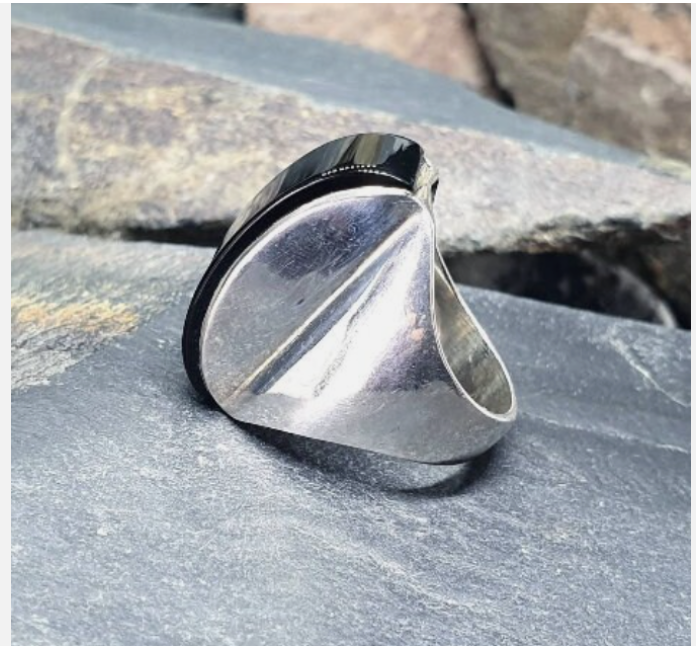 Huge SILVER ONYX Signet Ring - Jet Black Stone - Size uk O ( us 7) - 15.7g
