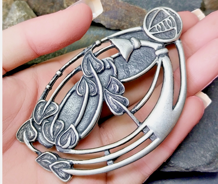 Huge ORTAK SCOTLAND  Silver PEWTER Pin BROOCH Scottish Cloak Kilt - 41g