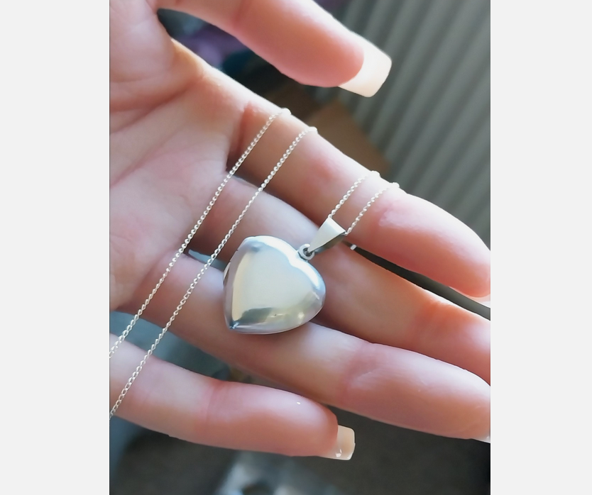 Sterling Silver Puffy HEART Locket & Chain necklace - 18" - 4.9g