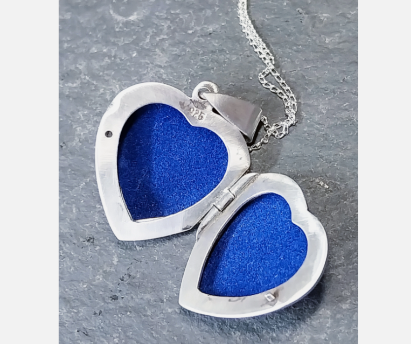 Sterling Silver Puffy HEART Locket & Chain necklace - 18" - 4.9g