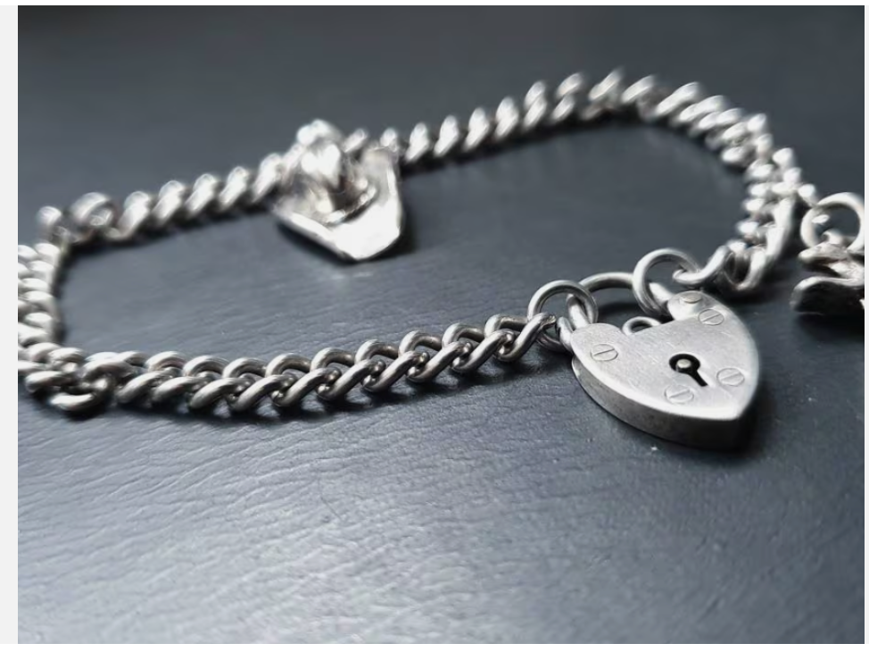 Vintage STERLING SILVER LINK BRACELET with 3 Charms and Padlock Lock 18.1g
