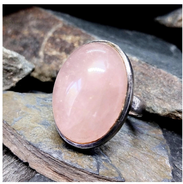 Huge SILVER RING with Rose Quartz Stone - uk size M 1/2 (us 6.5) - 12.8g