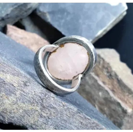 Huge SILVER RING with Rose Quartz Stone - uk size M 1/2 (us 6.5) - 12.8g