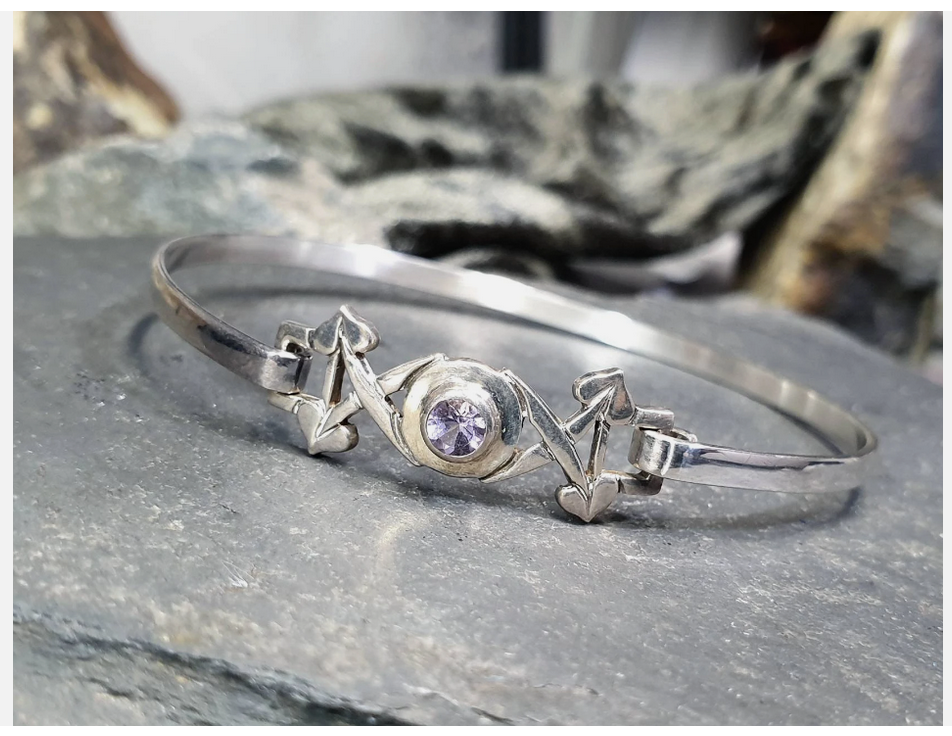 Sterling SILVER BANGLE Bracelet - with Light Purple Amethyst Stone - 7.4g