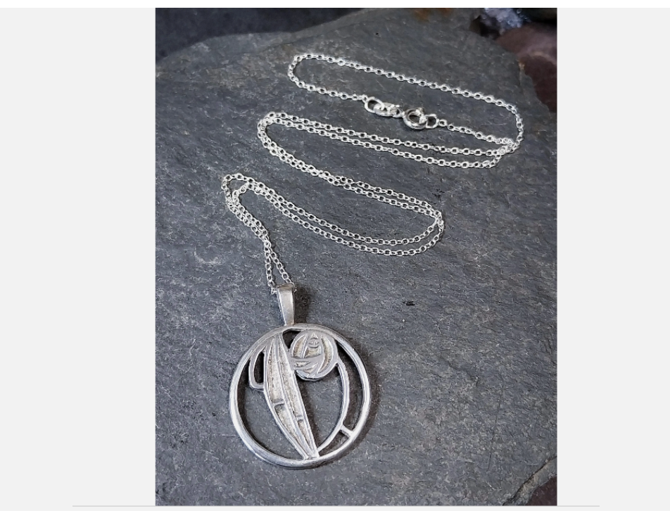 Sterling Silver CELTIC ROSE Circular Pendant Necklace on 18" Chain - 4.1g