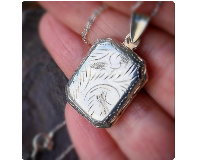 Vintage Sterling SILVER Octagonal LOCKET  on  18" Chain - 5.1g