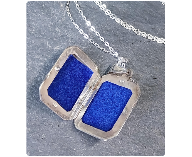 Vintage Sterling SILVER Octagonal LOCKET  on  18" Chain - 5.1g