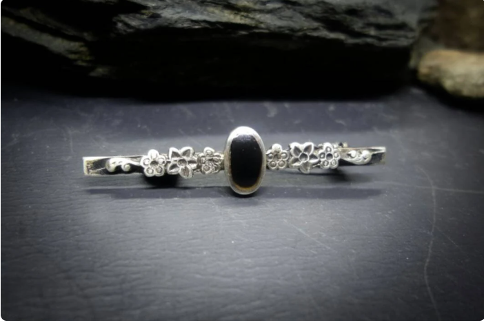 VICTORIAN SILVER BROOCH, Tie Pin Victorian Style, Vintage Mounring Onyx Stone