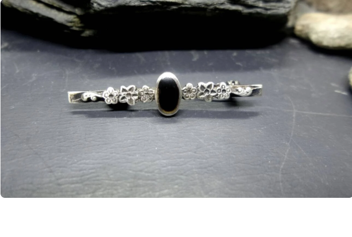 VICTORIAN SILVER BROOCH, Tie Pin Victorian Style, Vintage Mounring Onyx Stone