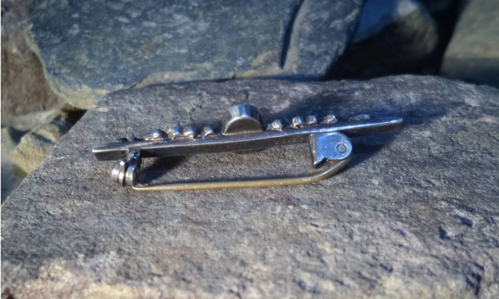 VICTORIAN SILVER BROOCH, Tie Pin Victorian Style, Vintage Mounring Onyx Stone