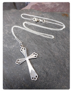 Vtg Silver CROSS Pendant Necklace 0n 18" Silver Chain Sterling Silver 2.6g