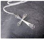 Vtg Silver CROSS Pendant Necklace 0n 18" Silver Chain Sterling Silver 2.6g