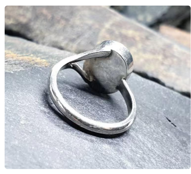 Vintage SILVER Signet RING - Jet Black Onyx - Size uk O ( us 7) - 3.7g