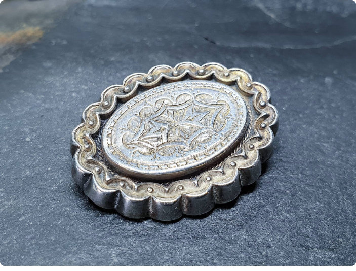 Victorian Revival Silver Locket Brooch  - Star design - 3.4g
