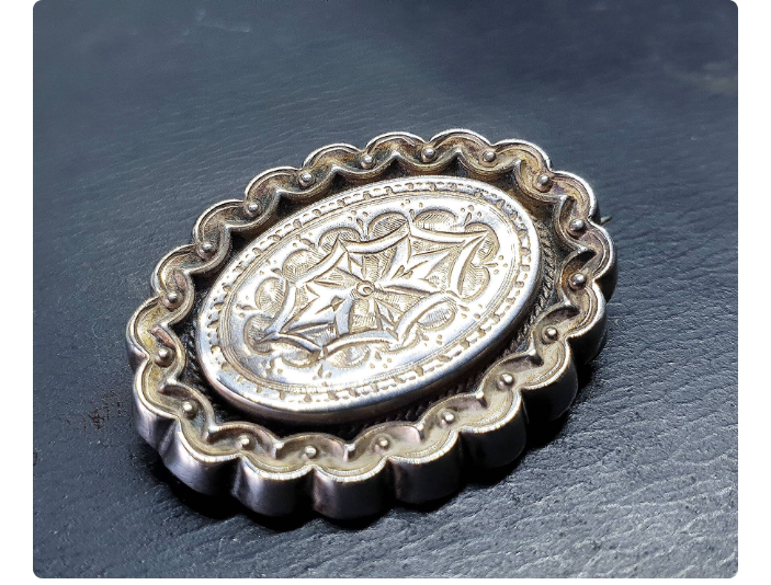 Victorian Revival Silver Locket Brooch  - Star design - 3.4g