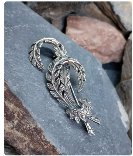 Vintage Marcasite Fern BROOCH - 11.3g
