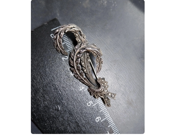 Vintage Marcasite Fern BROOCH - 11.3g