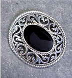Vintage Oval ONYX Brooch - Sterling Silver - 11.6g