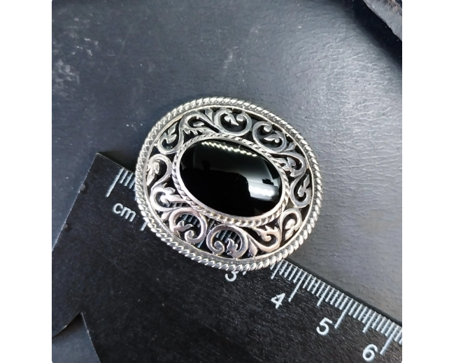 Vintage Oval ONYX Brooch - Sterling Silver - 11.6g