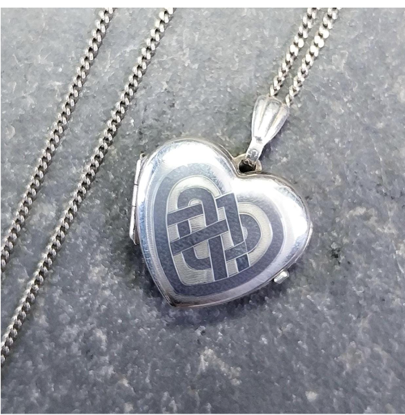 Vintage Sterling Silver HEART LOCKET - Celtic Knot Design on 17" Chain - 2.8g