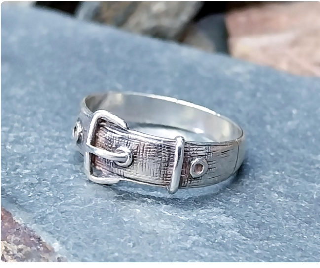 Vintage SILVER BUCKLE RING - Sterling Silver Band  Size uk O ( us 7) 2.1g