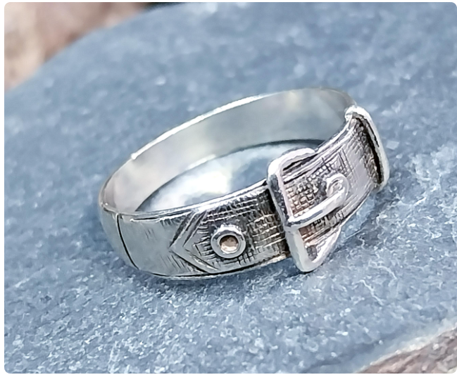Vintage SILVER BUCKLE RING - Sterling Silver Band  Size uk O ( us 7) 2.1g
