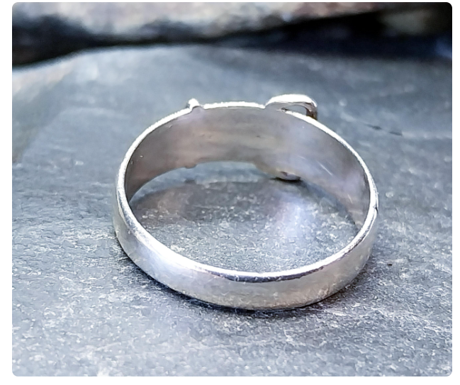 Vintage SILVER BUCKLE RING - Sterling Silver Band  Size uk O ( us 7) 2.1g