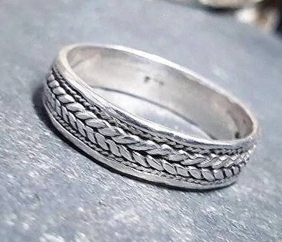 Sterling Silver  CELTIC Weave RING - Size S (us size 9) - 3.3g
