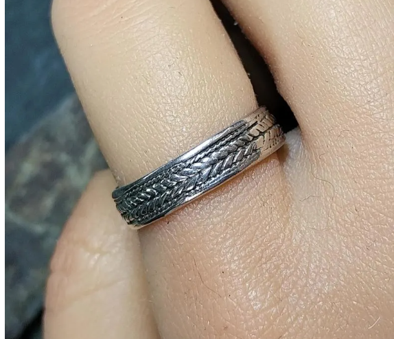Sterling Silver  CELTIC Weave RING - Size S (us size 9) - 3.3g