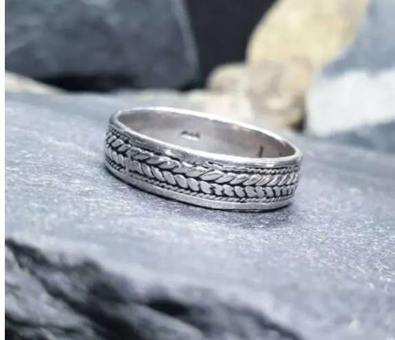 Sterling Silver  CELTIC Weave RING - Size S (us size 9) - 3.3g