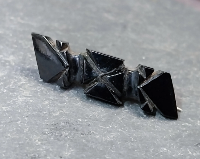 Victorian REAL Black JET BROOCH - small bow 2.7g