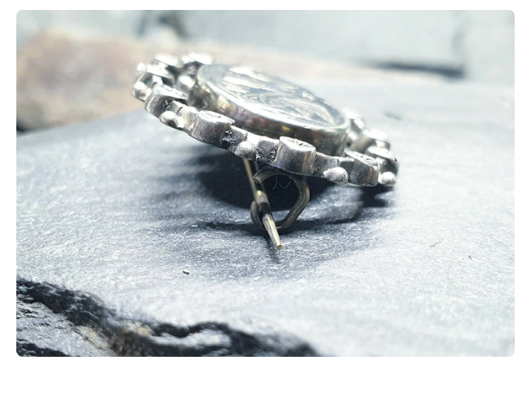 Victorian Silver Locket Brooch with Bird engraved design - 4.2g