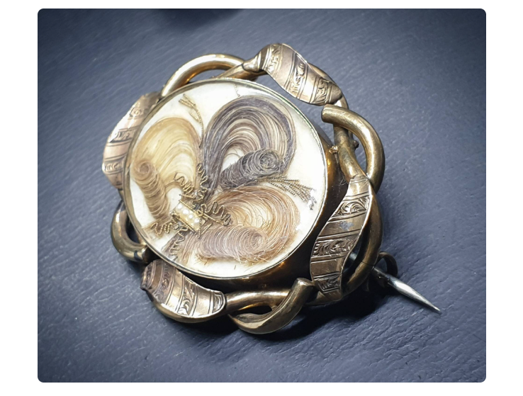 Antique 9ct GOLD MOURNING Hair Art Brooch - Victorian Memento Mori - 10.2g
