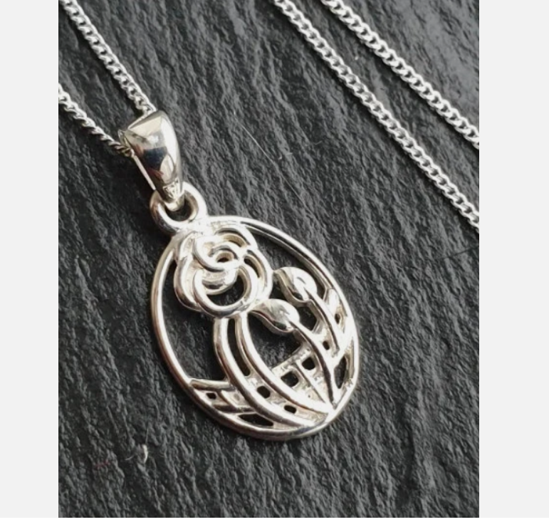 Vintage Sterling Silver CELTIC ROSE Pendant Necklace & 18" Chain - 2.7g