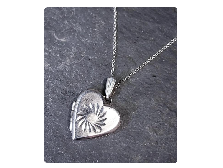 Sterling Silver HEART LOCKET with Swirl on 18" Chain - 4.6g