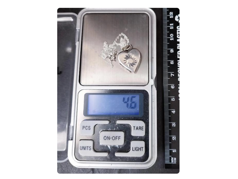 Sterling Silver HEART LOCKET with Swirl on 18" Chain - 4.6g