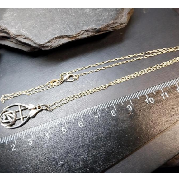 Sterling Silver Necklace with Rose and Cecily Leaf Pendant on 18" Chain - 3.9g