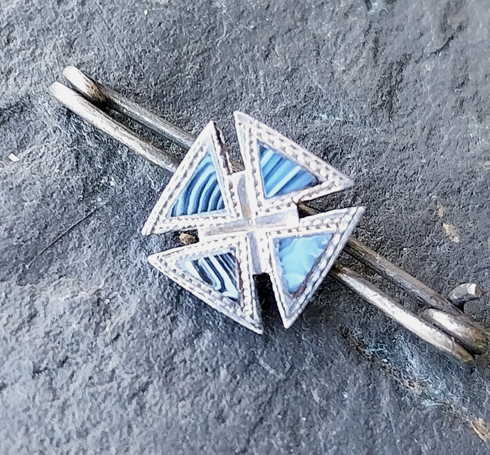 Antique SILVER CELTIC Cross  Agate Brooch - 1.4g