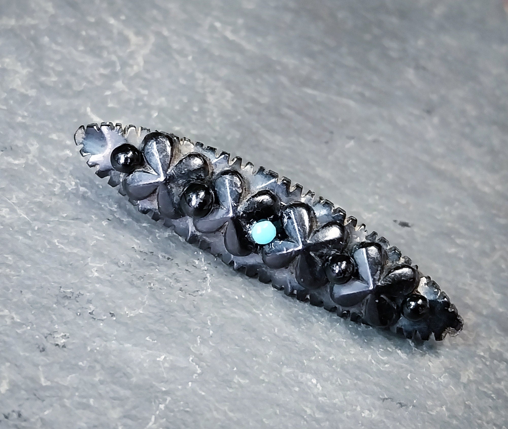Victorian Black BROOCH - with turquoise - 2.8g