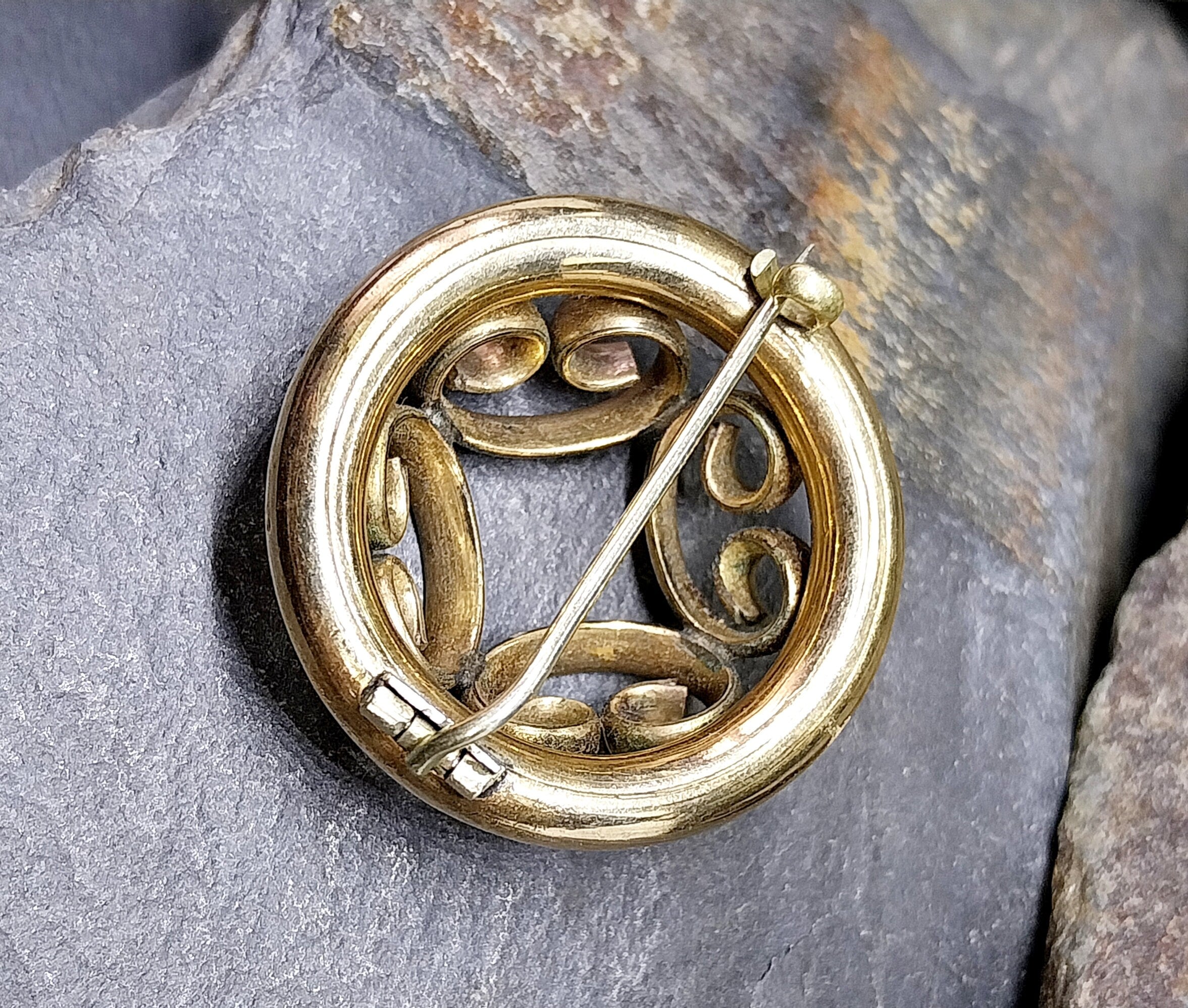 Antique 9ct Rolled Gold BROOCH - Spiral Design - Victorian - 12.9g