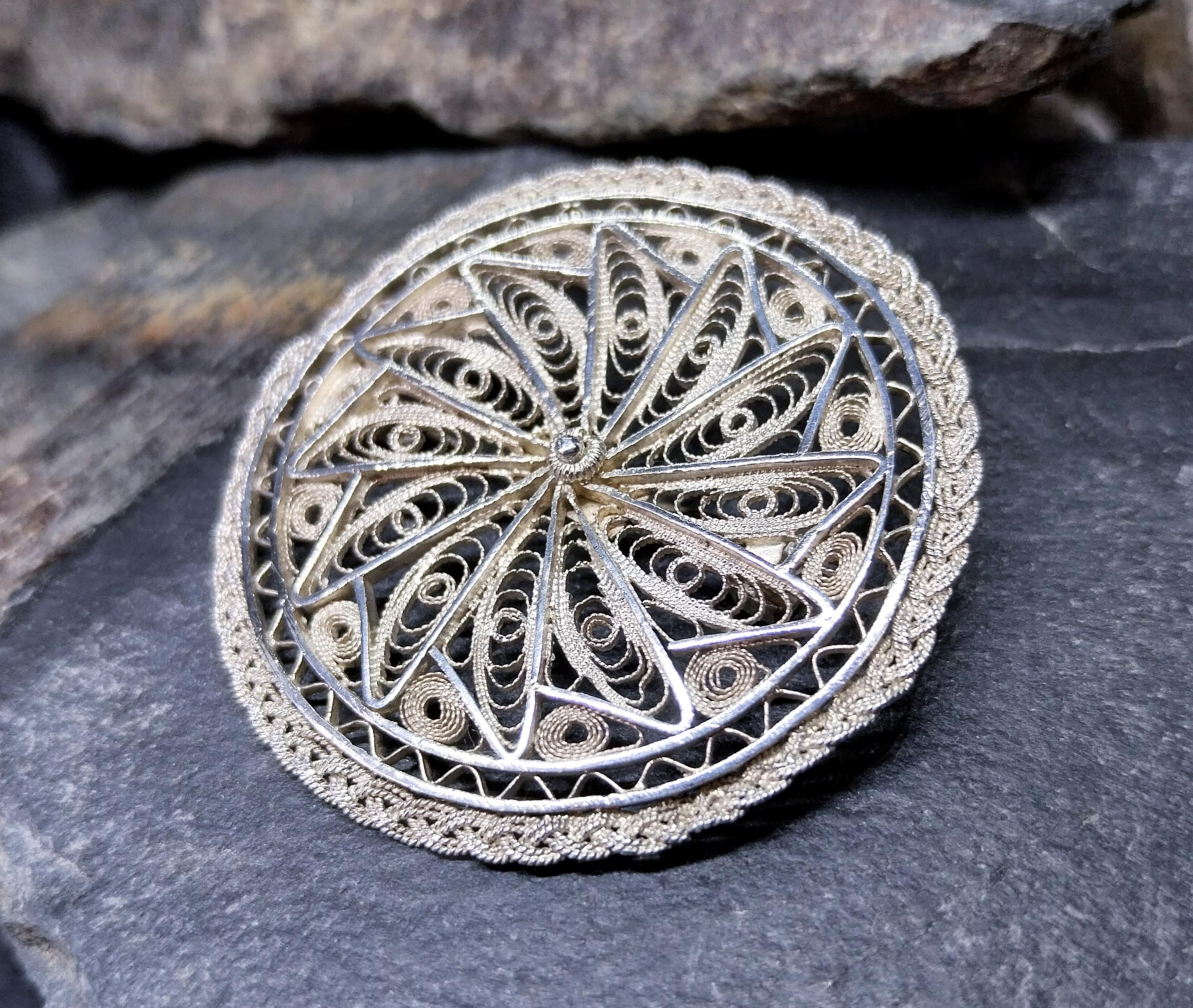 Antique Silver FILIGREE STAR Brooch - Sterling Pin - 7.8g