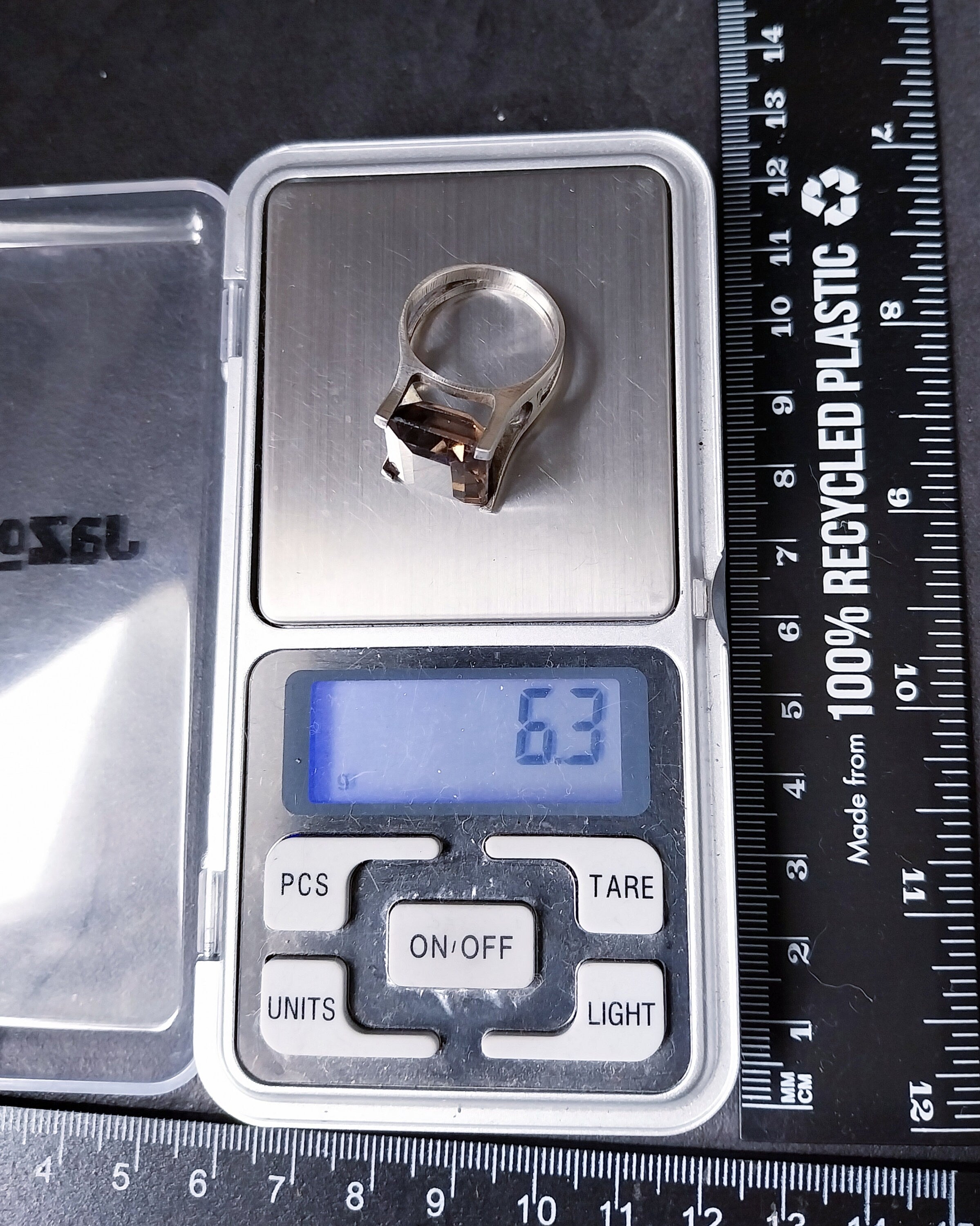 Vintage Modernist SILVER RING with Smoky Quartz - uk size O (us 7.5) - 6.4g
