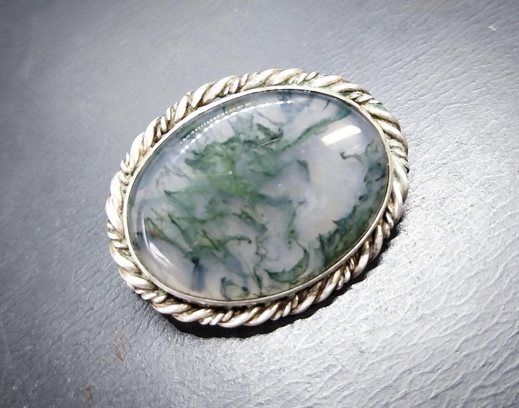 Vintage Silver Natural Green Moss Agate Brooch - 8.8g