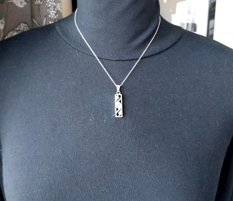Vintage Sterling PENDANT NECKLACE with Amethyst on 18" - 4.7g