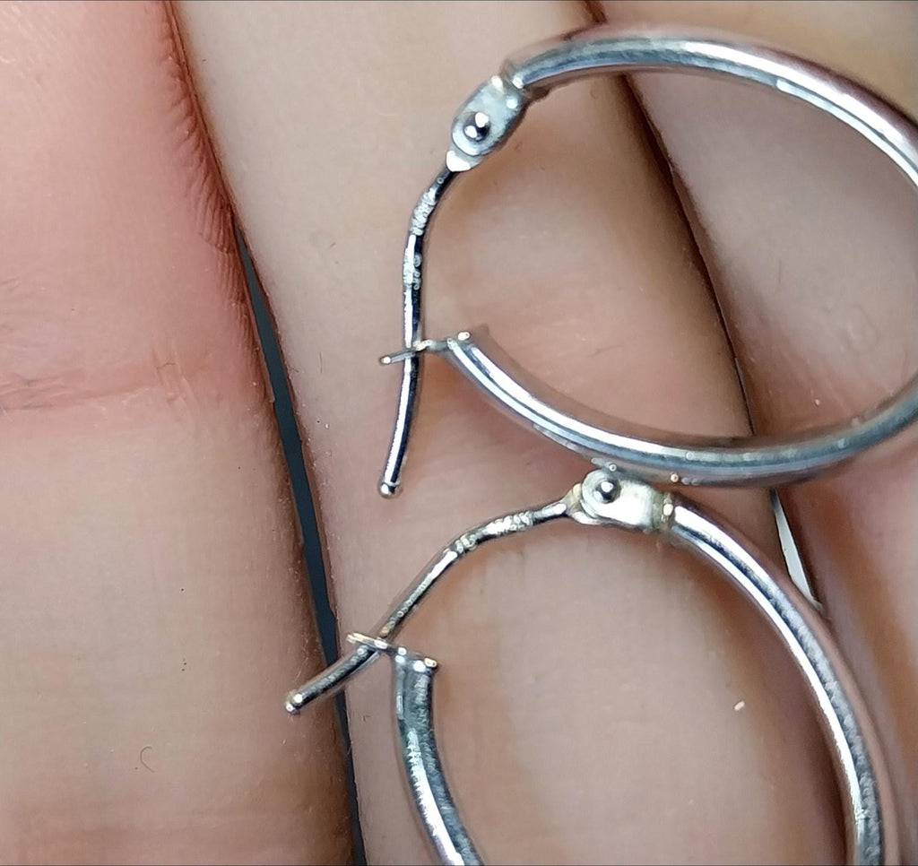 Vintage 9ct White Gold Medium HOOP EARRINGS - 20mm  - 1.2g