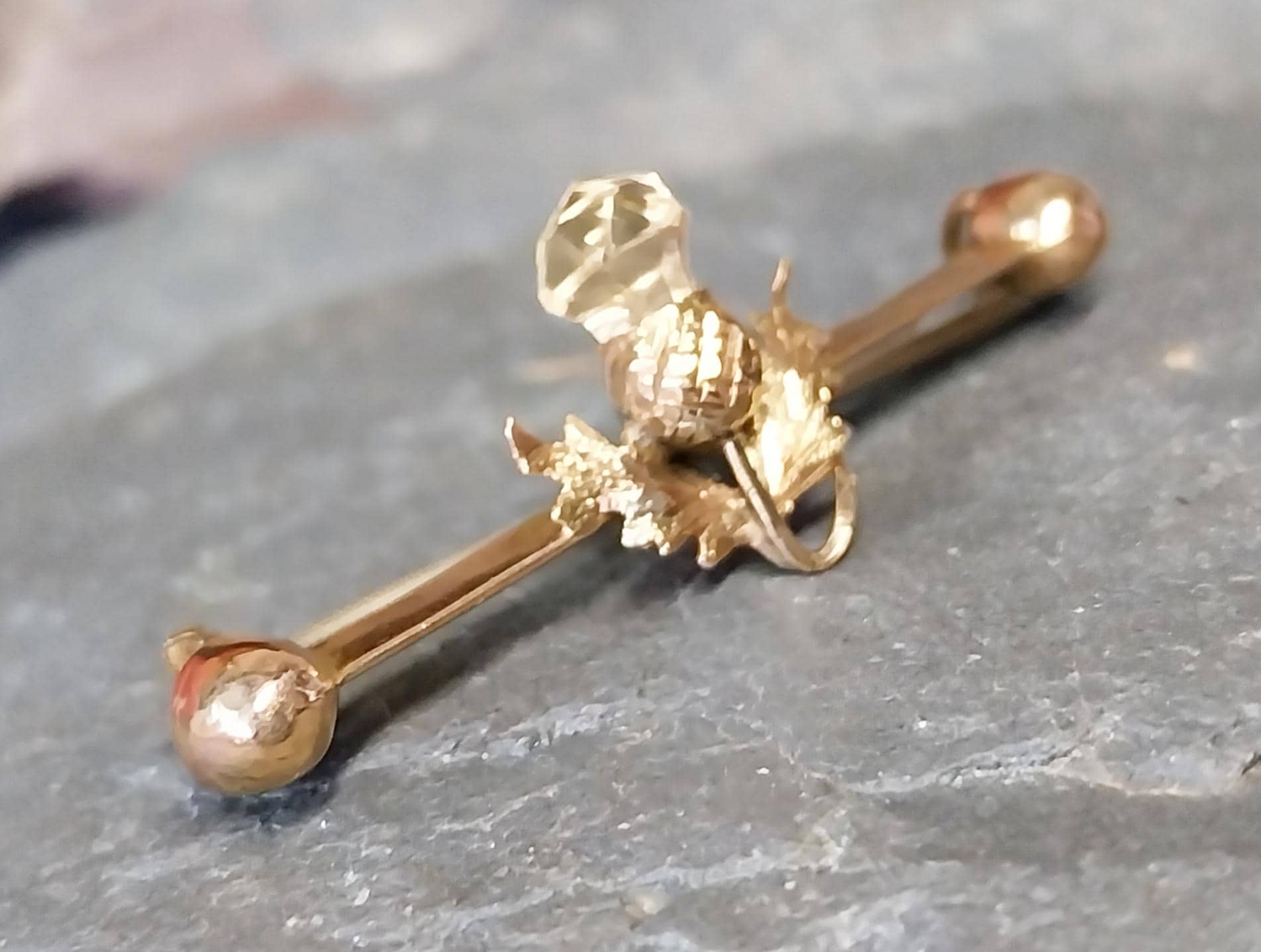 Antique 9ct Gold Thistle and Citrine Bar Brooch - 1.8g