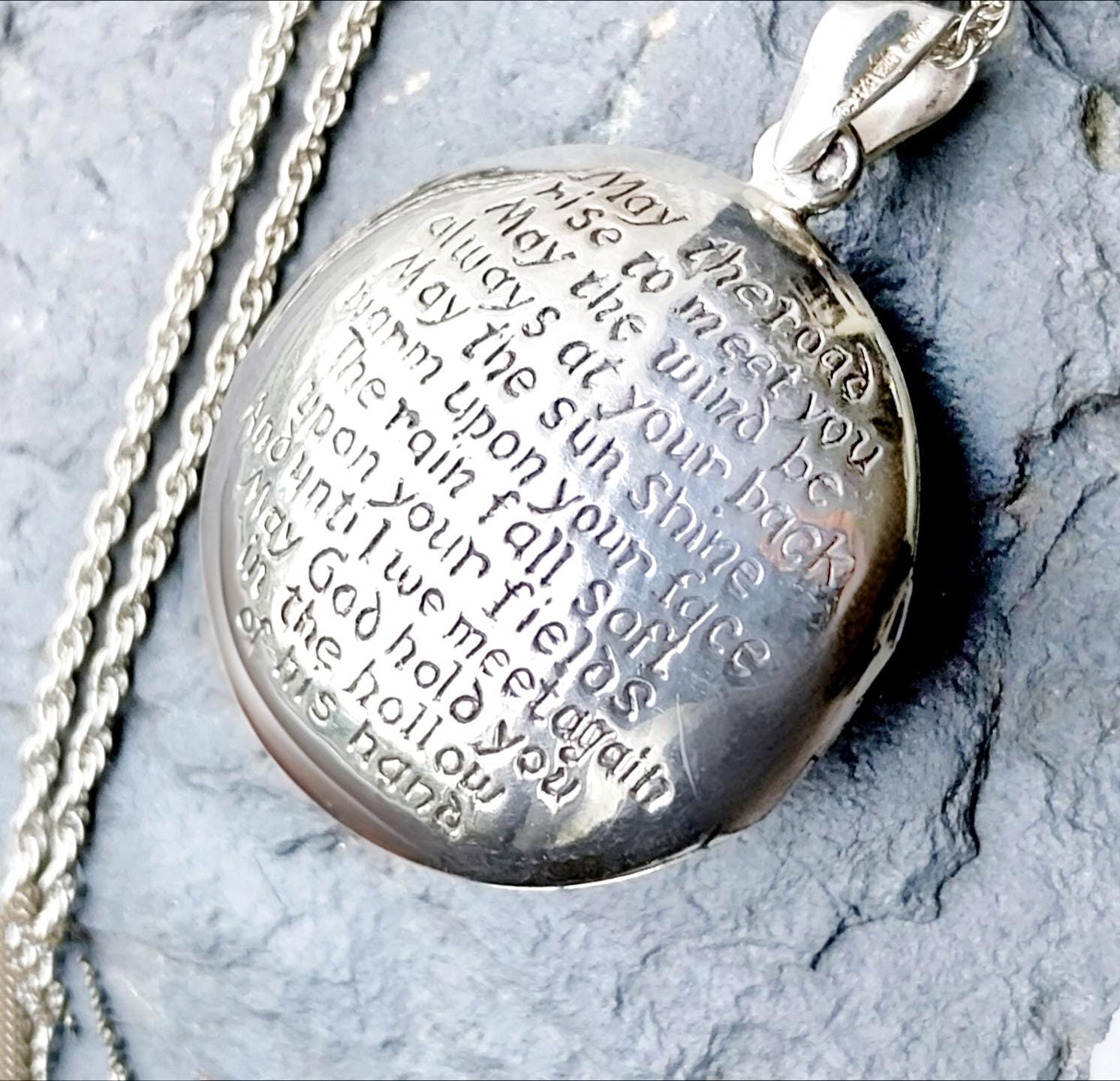 Large Silver Circular CELTIC LOCKET with Verse on 24" Chain - 15.2g